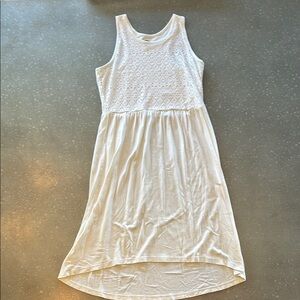White Sleeveless Dress